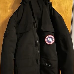Bought too small. Women’s medium Canada goose coat.